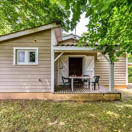 Camping Maeva Escapades Le Domaine Du Cedre 4* Rivières